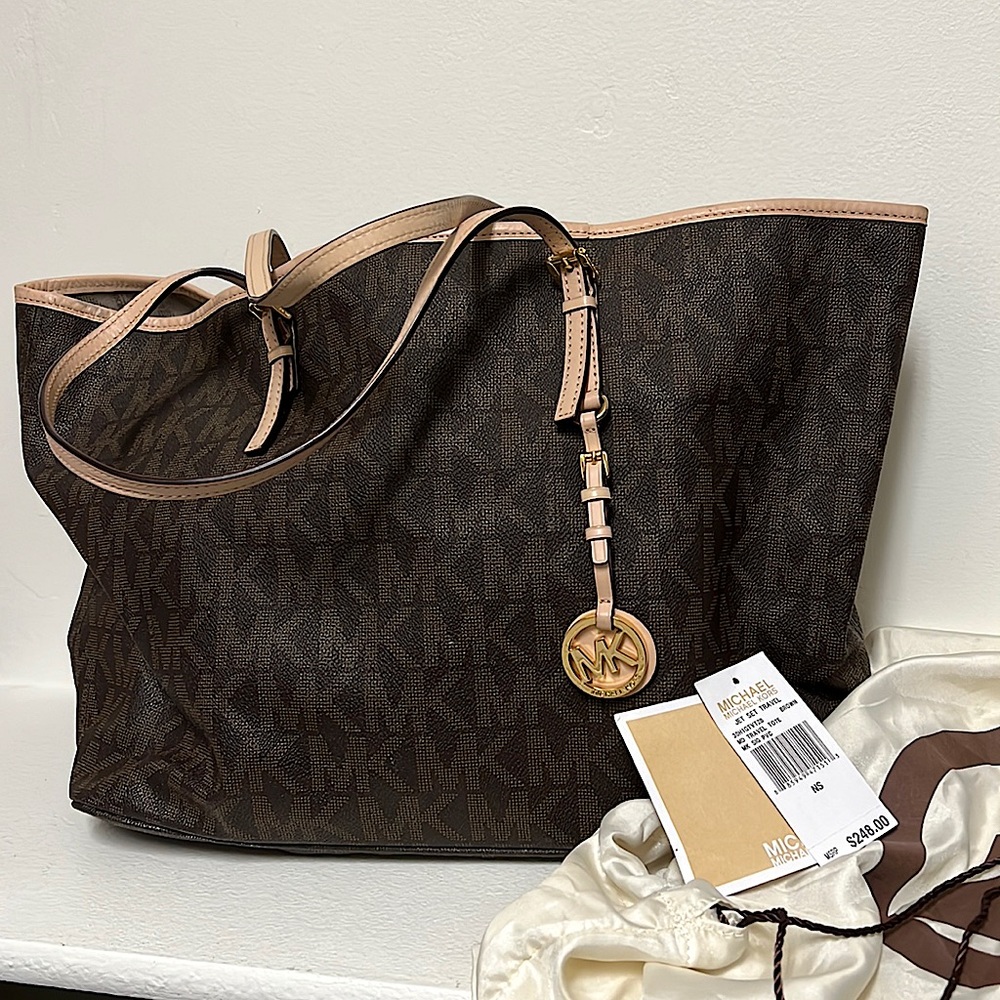 Michael Kors Jet Set Travel Tote Bag brown